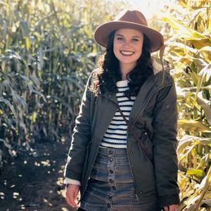 Meet your Posher, Emma